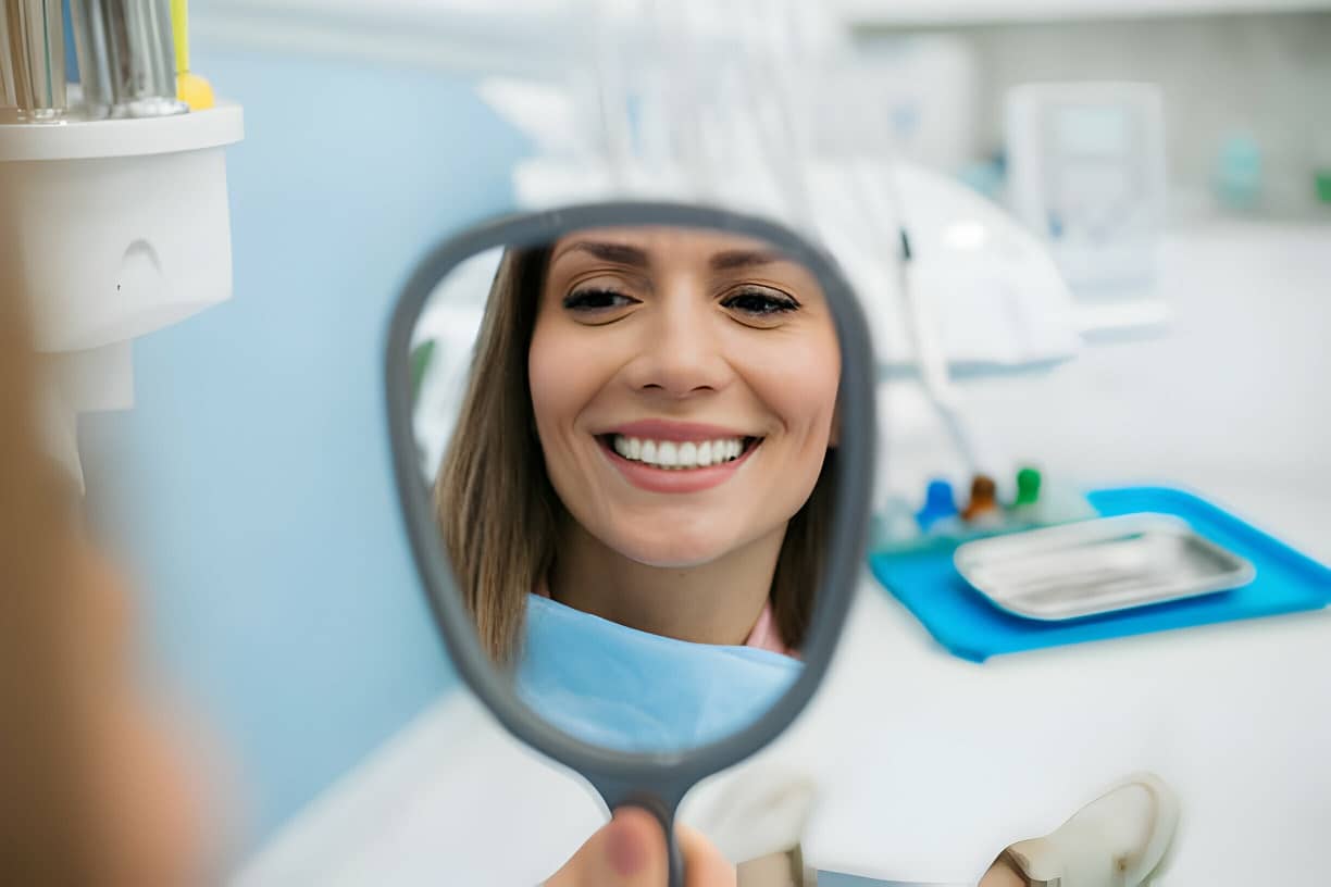 Tips To Maintain A White Smile After Teeth Whitening